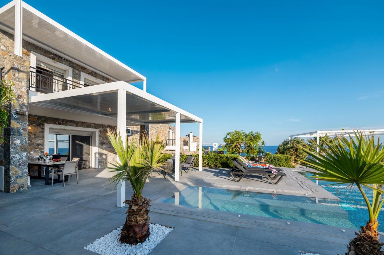 Achlia Beach Villa Exterior photo